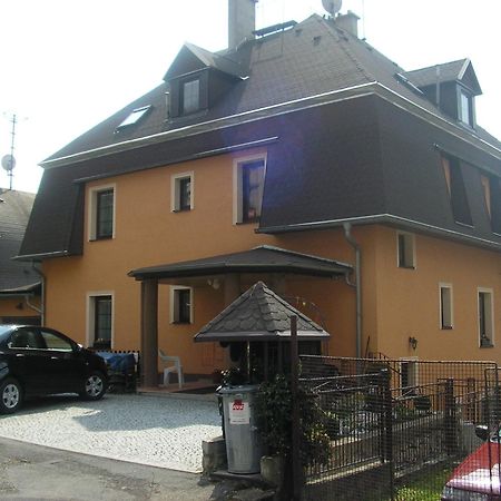 Apartments Nicol Karlovy Vary Exterior photo
