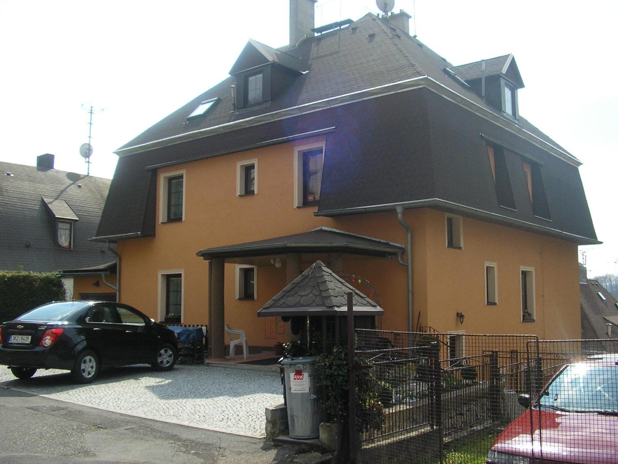 Apartments Nicol Karlovy Vary Exterior photo